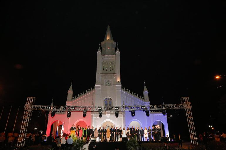 Acto de juramento de Ricardo Estigarribia como gobernador de Central.