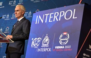 El secretario general de la Interpol Jurgen Stock, durante una conferencia en Viena. (AFP)
