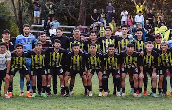 El cuadro del club 14 de Mayo, tricampeón de la Liga de Fútbol Yegreña.