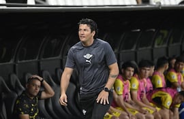 Nelson Haedo Valdez, entrenador de Libertad.