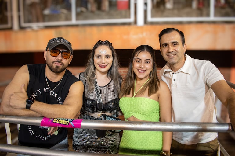 Diego Brítez, Mylene Almirón, Lorena Benítez y Gustavo Castellanos.