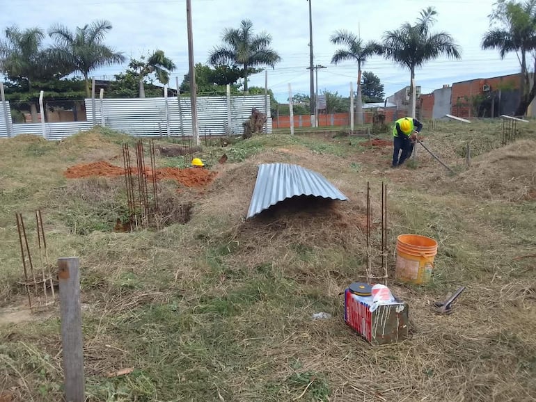 Las obras quedaron paralizadas en agosto de 2025 en los 18 colegios técinicos de San Pedro