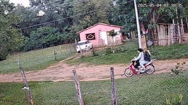 Las dos mujeres que habrían matado a sui cliente fueron grabadas por una cámara de seguridad.