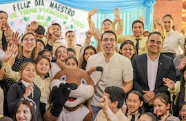El concurso denominado “Los Cuentos del Aguara’i” es organizado por la Gobernación de Caaguazú en el marco del Día Internacional del Libro.