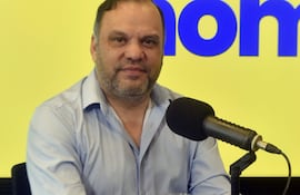 Mario Varela, senador.