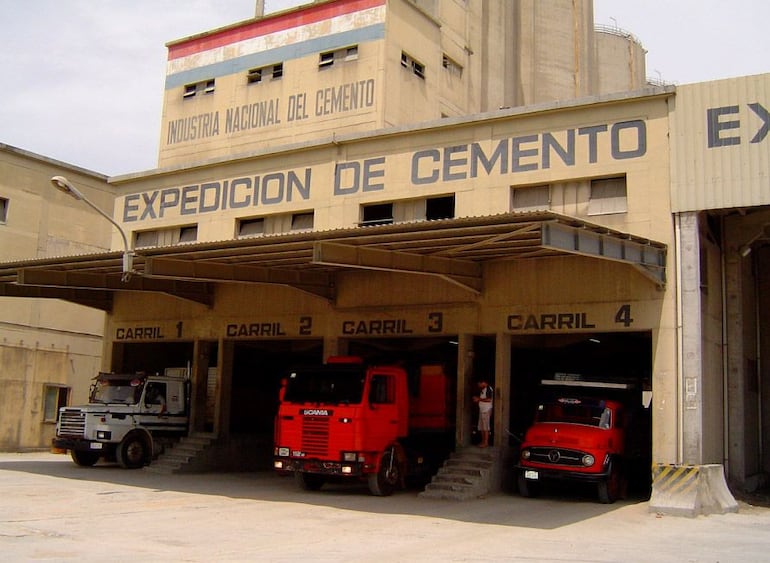 Expedición de cemento de INC. 