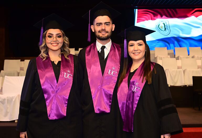 Magísteres Ana Soto, Guillermo Gibernau y Paola Mallorquín.