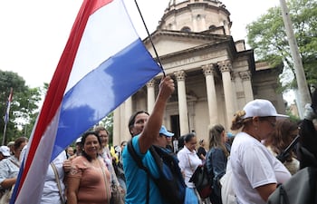 Docentes protestan contra reforma de jubilaciones del Senado en Asunción EFE/ Juan Pablo Pino