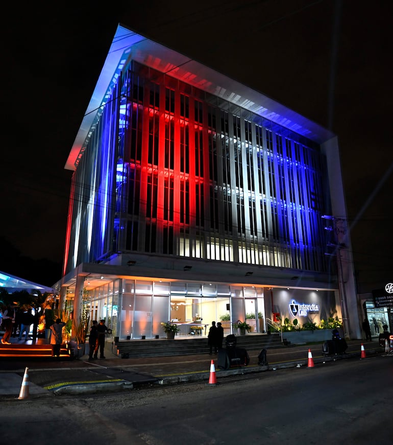 El renovado edificio de Intervita se encuentra en la calle 14 de Mayo casi Carlos A. López en Luque.