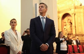 El presidente de Paraguay, Santiago Peña, señalado por el caso Ueno Bank.