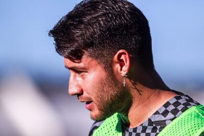 Iván Arturo Torres Riveros (32 años), lateral-volante franjeado.