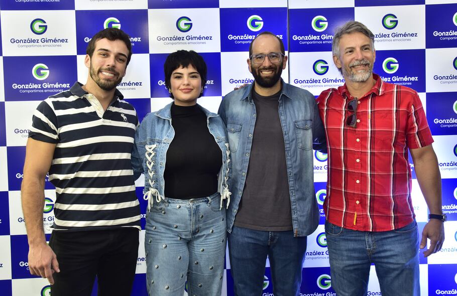 Alejandro Royg, Araceli Santa Cruz, Toto González y Peta Ruger.
