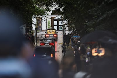 El féretro que lleva el ataúd del rey Harald V pasa por Parkveien en Oslo, Noruega, el 28 de agosto de 2026.