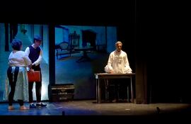 Escena de la ópera paraguaya "La soledad del poder, el camino", que se presentó en la ciudad italiana de Lucca.