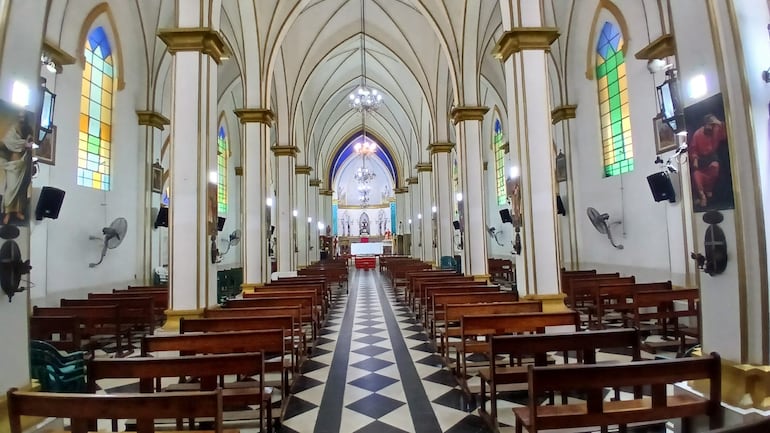 Se prevé varias misas en la Catedral de San Lorenzo durante la Solemnidad del santo patrono de la ciudad.