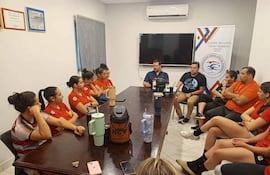 Nadyr Figueredo, titular de la CPH, encabezó ayer la reunión.