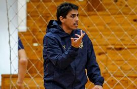 Rodrigo Gabriel "Gary" Ayala (40 años) es nuevo entrenador de Cerro Porteño futsal.