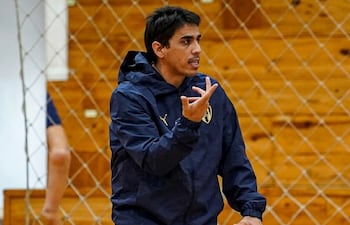 Rodrigo Gabriel "Gary" Ayala (40 años) es nuevo entrenador de Cerro Porteño futsal.