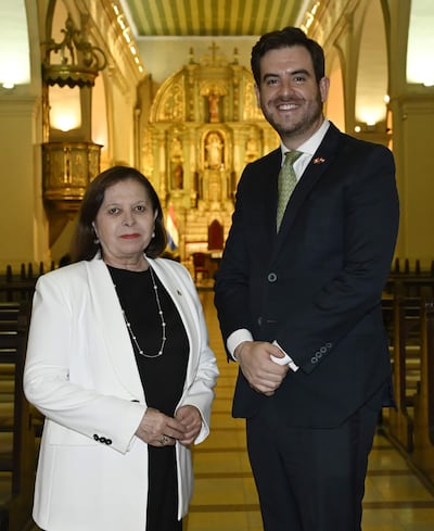 María Antonia Masana, embajadora de Perú en Paraguay junto con Juan Pablo Artaza.