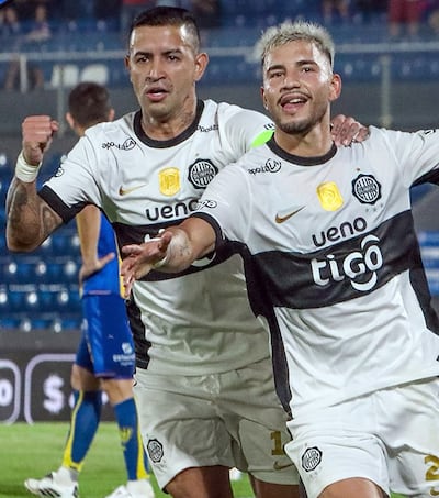 Derlis González (31 años) e Iván Leguizamón (22), figuras ofensivas franjeadas.