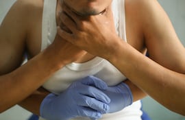 El hombre se encontraba desayunando en su vivienda cuando sufrió un atragantamiento con la prótesis dental que utiliza.