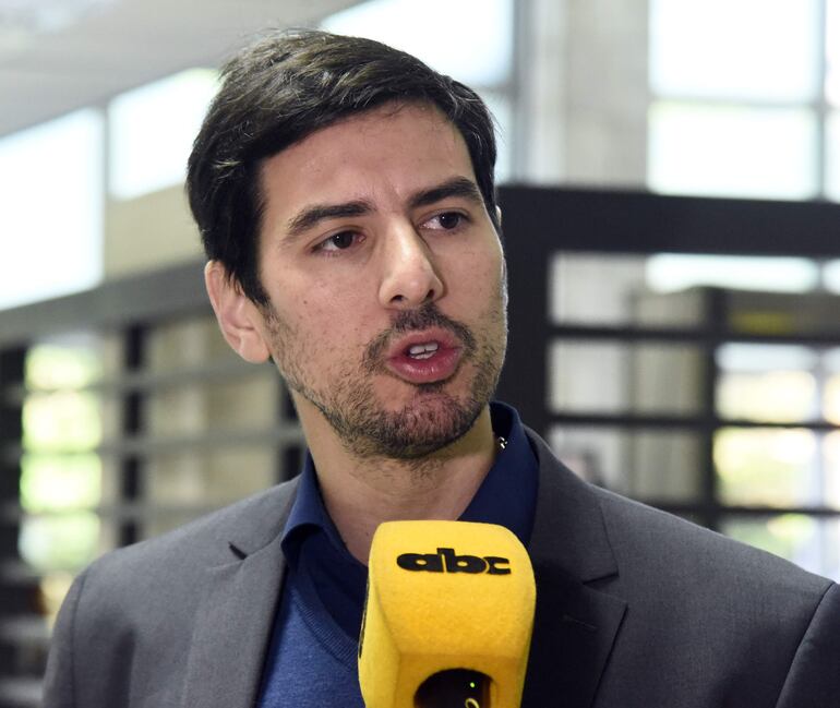 Álvaro Grau (PPQ), concejal asunceno que presentó amparo.