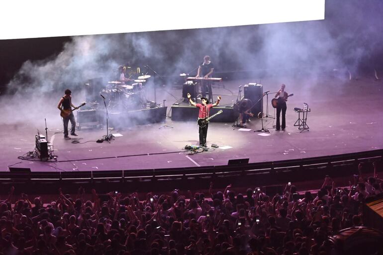 Agrupación argentina Conociendo Rusia hizo vibrar al público.