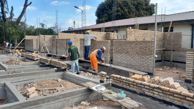 Futuro hospital materno infantil de San Antonio tendrá sala de terapia intensiva.