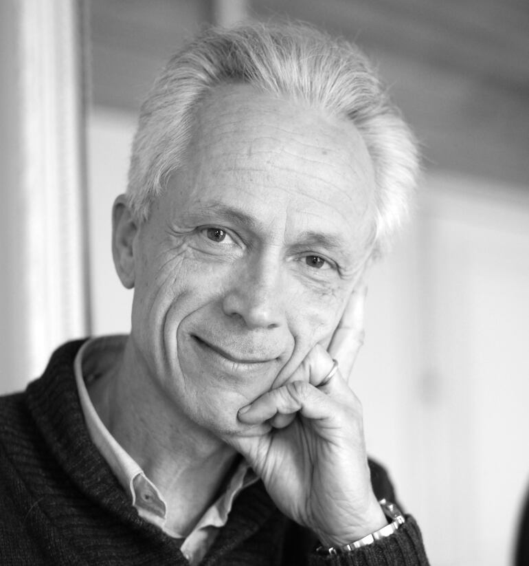 Christophe Massin, psiquiatra de formación, practica la psicoterapia desde hace más de treinta años en Francia.