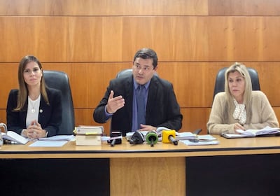 Natalia Cacavelos, Darío Báez y Gloria Hermosa, miembros del Tribunal.