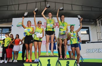En la categoría femenina, Santina Wurth se consagró campeona, seguida por Leticia Añazco en el segundo lugar y Fátima Vázquez en el tercer puesto; mientras que Fátima Romero y Minely Ortiz completaron la clasificación en la cuarta y quinta posición, respectivamente.