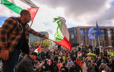 Manifestación en las calles de Bruselas en apoyo de los civiles de la Franja de Gaza.