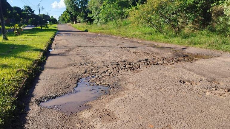 Avenida España, vía principal para traslado al Hospital Regional de Villarrica.