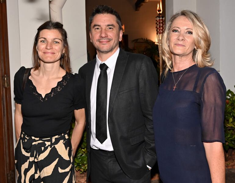 Manon Duchamp, Pedro Simon y Emmanuelle Boucardeau.