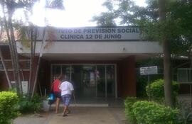 La Clínica 12 de Junio registra un importante movimiento de pacientes por dengue y chikunguña.