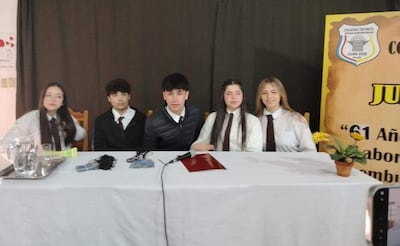 Los estudiantes del Colegio Técnico Juan XXIII de Pilar preparan una celebración diferente por el Día de la Juventud. Además de una caravana y un festival artístico, los alumnos saldrán a las calles para limpiar veredas y plazas.