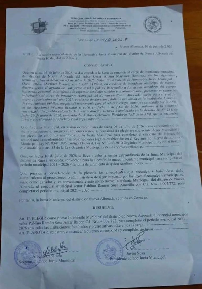 Documento oficial de la Municipalidad de Nueva Alborada con escudo y detalles sobre la resolución de intendencia.
