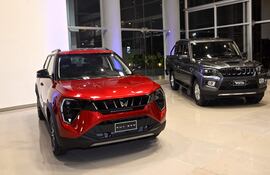 Mahindra presentó la XUV 3XO, que prioriza la seguridad, utilizando aceros de alta resistencia y ofreciendo 35 funciones de seguridad de serie.