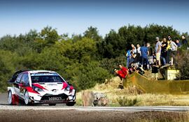 el-piloto-estonio-de-toyota-ott-tnak-se-impuso-ayer-en-el-rally-de-alemania-repitiendo-el-exito-logrado-en-finlandia--204040000000-1746237.jpg