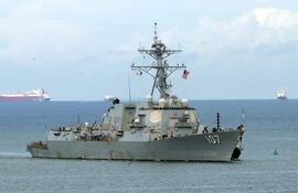 El destructor USS Gravely de la Armada de Estados Unidos en el Puerto España (Trinidad y Tobago).