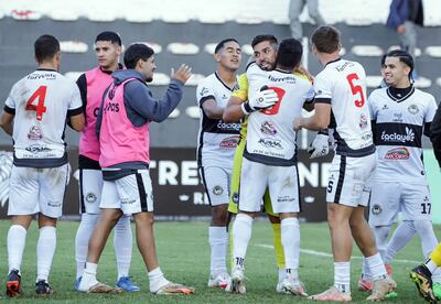 La clasificación a la segunda fase de la Copa Paraguay 2025 significó un tremendo alivio para el arquero Éver Caballero, que tuvo una tarde para el olvido en tiempo normal.
