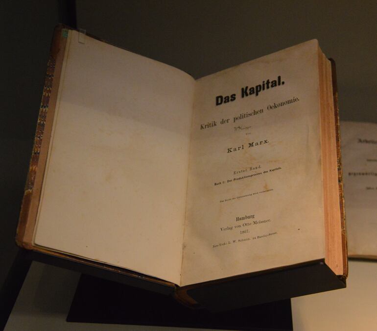 Un ejemplar de la edición de 1867 de "Das Kapital" en el Deutsches Historisches Museum de Berlín
