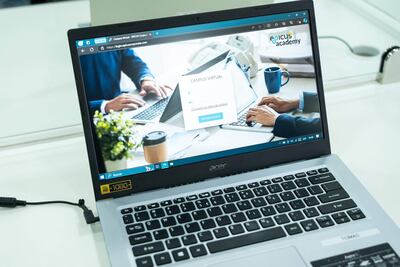 Epicus Academy es un innovador proyecto que está diseñado para ofrecer formación continua 24/7.