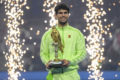 El español Carlos Alcaraz (22 años) obtuvo el sábado el título del torneo ATP 500 de Doha al vencer por 6-2 y 6-1 en la final al francés Arthur Fils.
