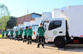 La empresa cuenta con personal calificado para el manejo de residuos peligrosos, con seguridad.