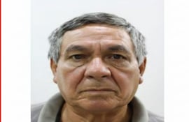 Reinaldo López (63), detenido tras presuntamente abusar de una perrita de su vecina.