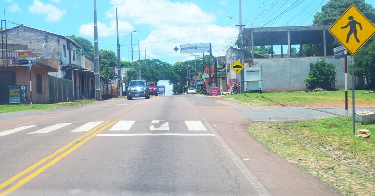 La calle Presidente podría funcionar en sentido único según un proyecto municipal en San Roque González.