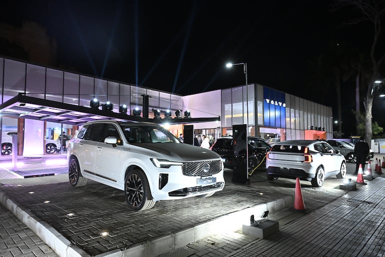 El shoowroom de Volvo se encuentra en la avenida España esquina Dr. Morra en Asunción.