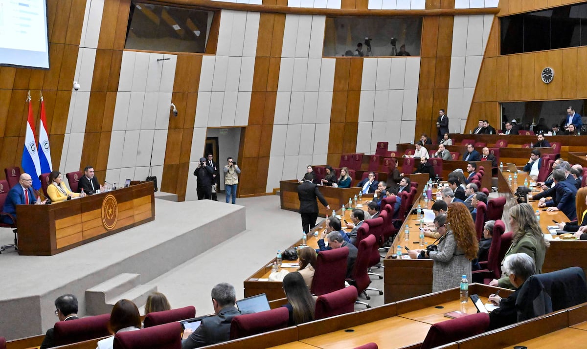 PGN 2027: Titular del MEF defiende proyección del tipo de cambio y revisión de exenciones tributarias
