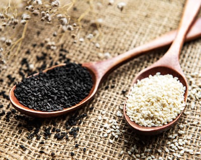 Tanto las semillas de sésamo crudas como tostadas aportan numerables beneficios.